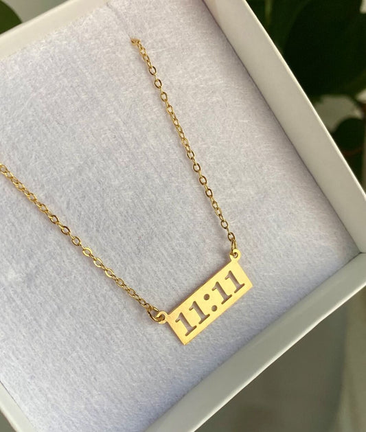 COLLAR  11:11 + CAJA DE REGALO 🎁💫